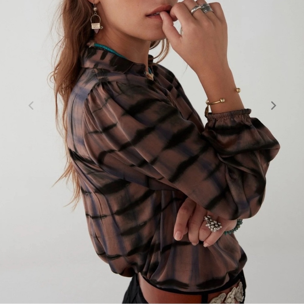 Maison Hotel Maia Blouse Size L
